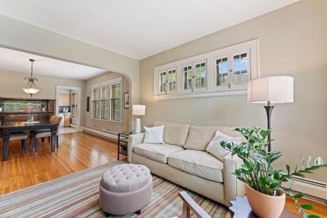 586 Ashland Avenue Saint Paul MN 55102