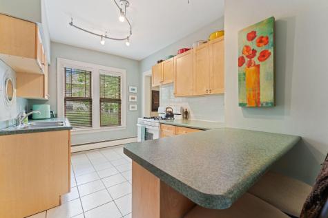 586 Ashland Avenue Saint Paul MN 55102