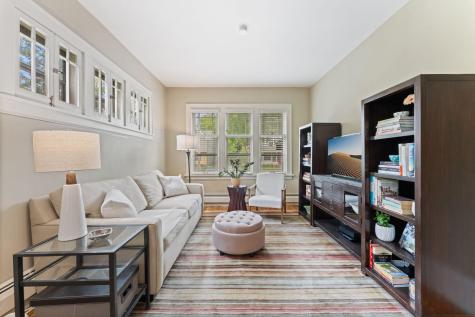 586 Ashland Avenue Saint Paul MN 55102