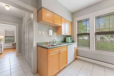 586 Ashland Avenue Saint Paul MN 55102
