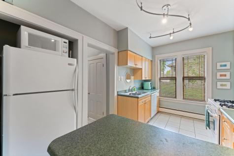 586 Ashland Avenue Saint Paul MN 55102