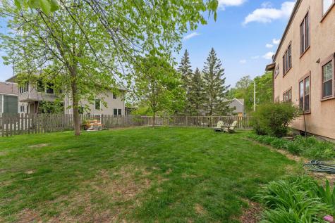 586 Ashland Avenue Saint Paul MN 55102