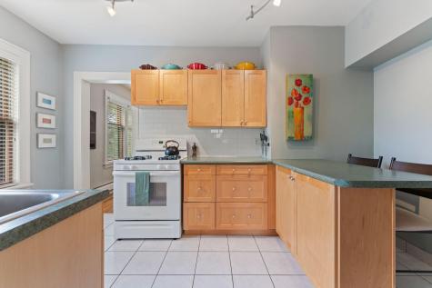 586 Ashland Avenue Saint Paul MN 55102