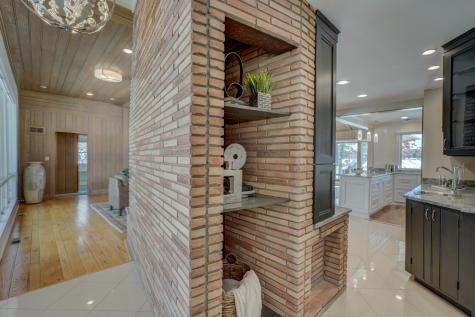 4 W Shore Road North Oaks MN 55127
