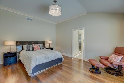 4 W Shore Road North Oaks MN 55127