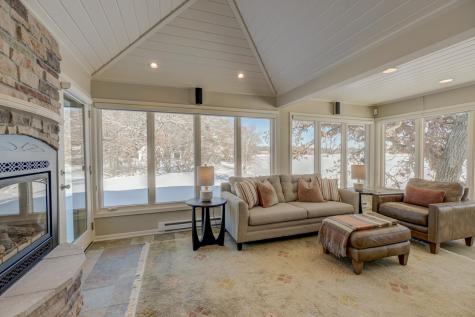 4 W Shore Road North Oaks MN 55127