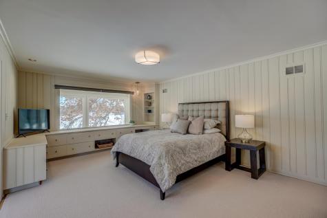 4 W Shore Road North Oaks MN 55127