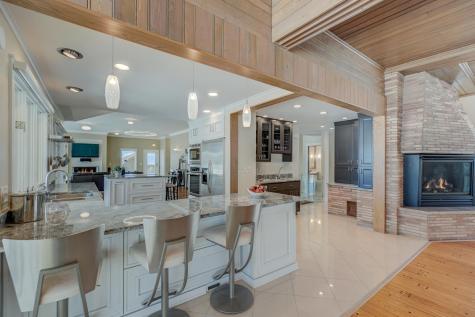 4 W Shore Road North Oaks MN 55127