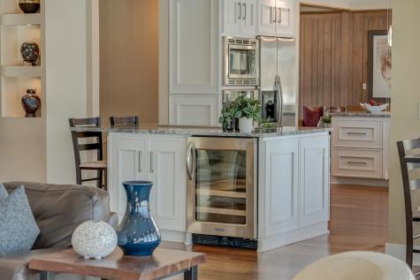4 W Shore Road North Oaks MN 55127