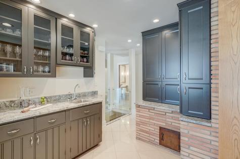 4 W Shore Road North Oaks MN 55127