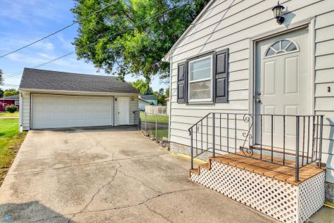 117 3rd Avenue W West Fargo ND 58078