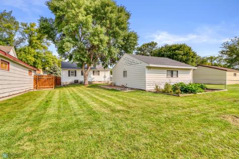 117 3rd Avenue W West Fargo ND 58078