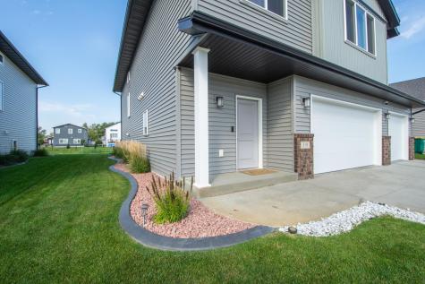 319 6th Street E Horace ND 58047