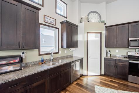 319 6th Street E Horace ND 58047