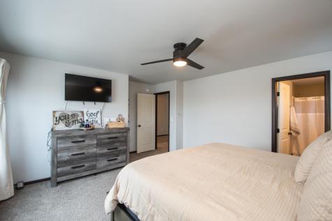 319 6th Street E Horace ND 58047
