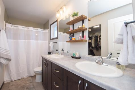 319 6th Street E Horace ND 58047