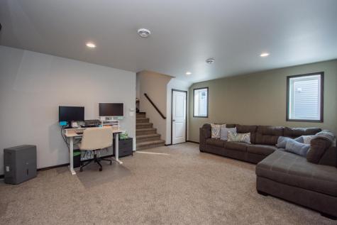 319 6th Street E Horace ND 58047