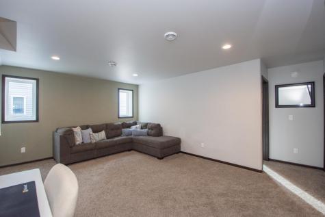 319 6th Street E Horace ND 58047