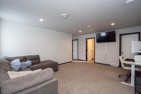 319 6th Street E Horace ND 58047