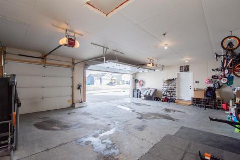 319 6th Street E Horace ND 58047