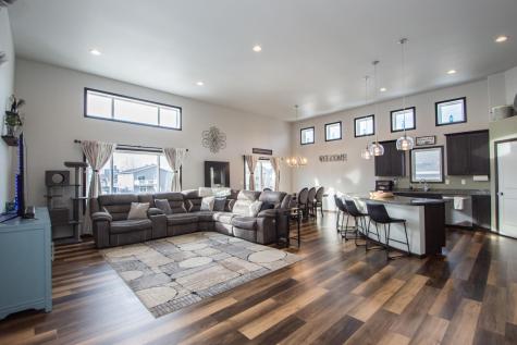 319 6th Street E Horace ND 58047