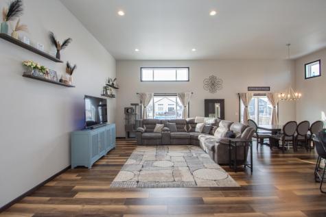 319 6th Street E Horace ND 58047