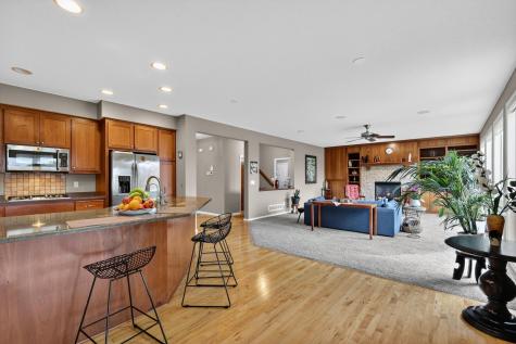 10741 Hawthorn Trail Woodbury MN 55129