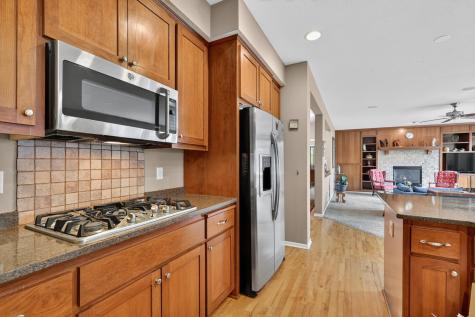 10741 Hawthorn Trail Woodbury MN 55129