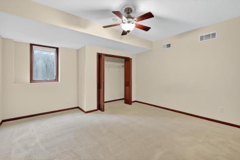10741 Hawthorn Trail Woodbury MN 55129