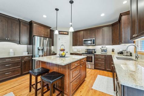 20685 Gemini Trail Lakeville MN 55044