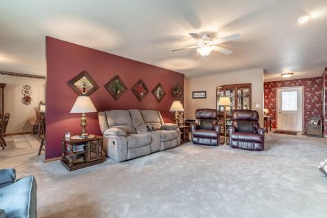 1952 Oakwood View Fergus Falls MN 56537