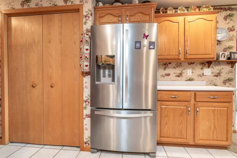 1952 Oakwood View Fergus Falls MN 56537