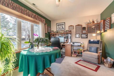 1952 Oakwood View Fergus Falls MN 56537