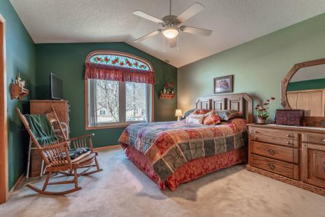 1952 Oakwood View Fergus Falls MN 56537