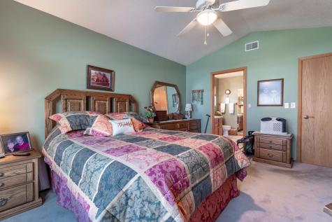 1952 Oakwood View Fergus Falls MN 56537