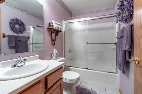 1952 Oakwood View Fergus Falls MN 56537