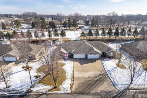 1952 Oakwood View Fergus Falls MN 56537