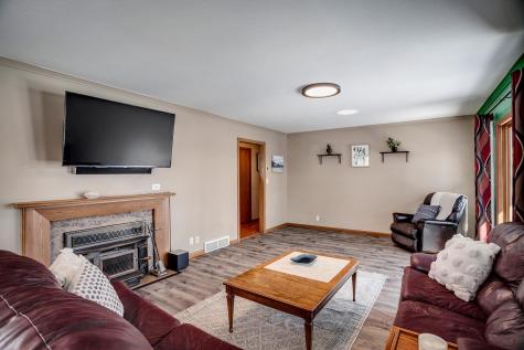 2722 Vale Crest Road Crystal MN 55422