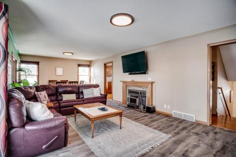 2722 Vale Crest Road Crystal MN 55422