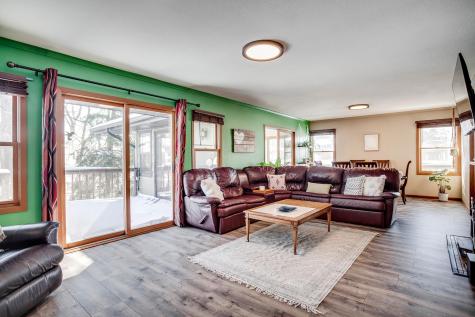 2722 Vale Crest Road Crystal MN 55422