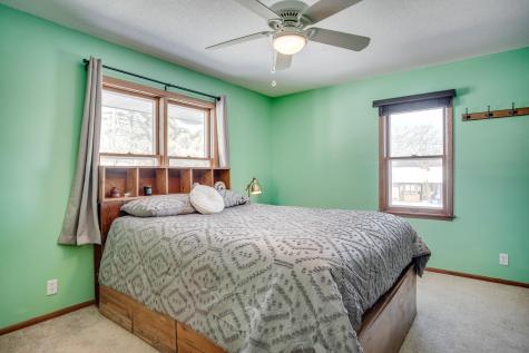 2722 Vale Crest Road Crystal MN 55422