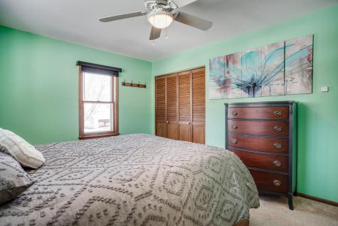 2722 Vale Crest Road Crystal MN 55422