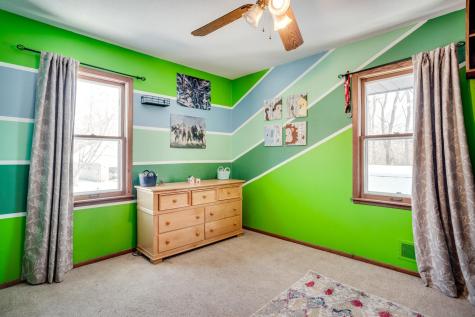2722 Vale Crest Road Crystal MN 55422