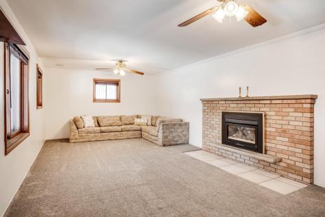 2722 Vale Crest Road Crystal MN 55422
