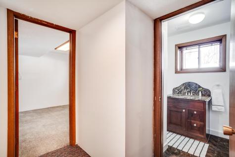 2722 Vale Crest Road Crystal MN 55422