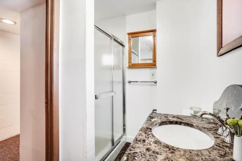 2722 Vale Crest Road Crystal MN 55422