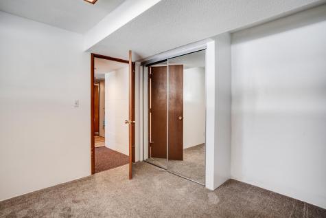 2722 Vale Crest Road Crystal MN 55422