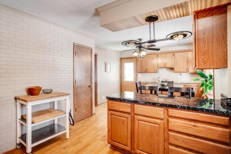 2722 Vale Crest Road Crystal MN 55422