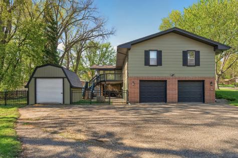 2722 Vale Crest Road Crystal MN 55422