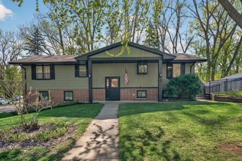 2722 Vale Crest Road Crystal MN 55422